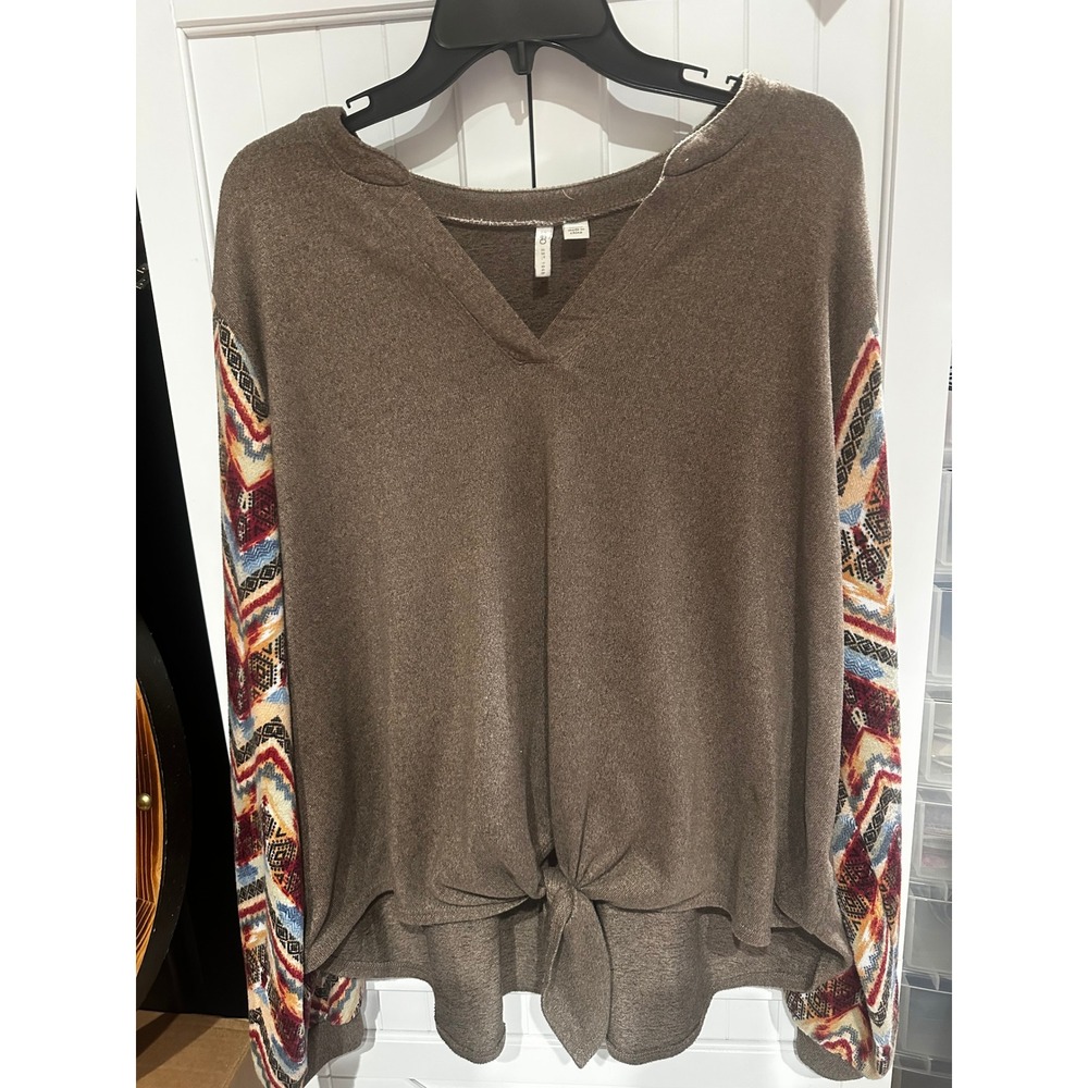 Cato Womens Plus Size 22/24 Brown V-Neck Tie Front Top Southwestern Sleeves